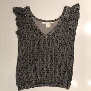 Max Studio Cap Sleeve V Neck Pattern Print Top in Grey Black Green Gold Size XS